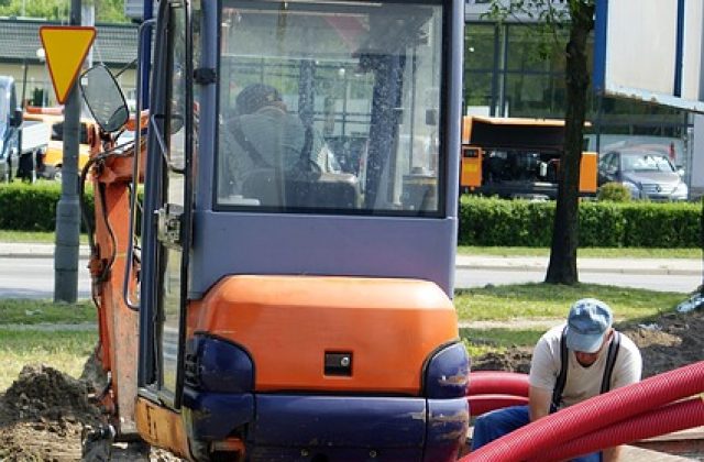 excavator-1694006_640 excavator-1694006_640